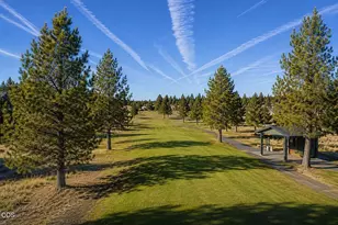 1140 Golden Pheasant Dr, Redmond, OR 97756 - Photo 13
