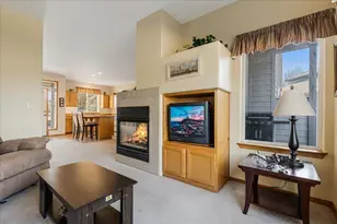 1140 Golden Pheasant Dr, Redmond, OR 97756 - Photo 9