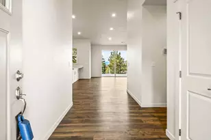 1014 Highland View Loop, Redmond, OR 97756 - Photo 3