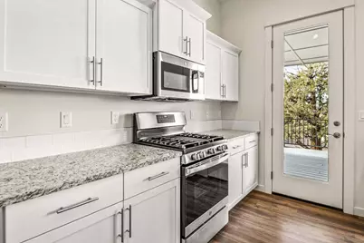 1014 Highland View Loop, Redmond, OR 97756 - Photo 11