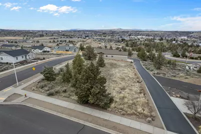 Se Greenleaf Lane #78, Madras, OR 97741 - Photo 3