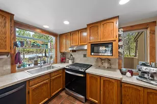 17884 Flat Top Ln, Sunriver, OR 97707 - Photo 9