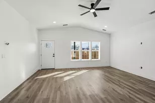 465 Arnos St, Talent, OR 97540 - Photo 5