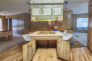 1942 Parkdale Dr Dr, Grants Pass, OR 97527 - Photo 5