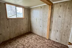 729 SE Grizzly Rd, Madras, OR 97741 - Photo 13