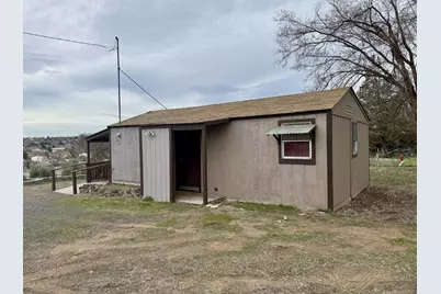 729 SE Grizzly Road, Madras, OR 97741 - Photo 3