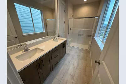 669 Old Waverly Way #20, Eagle Point, OR 97524 - Photo 11