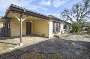 1502 NW Lawnridge Ave, Grants Pass, OR 97526 - Photo 45