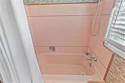 1502 NW Lawnridge Avenue, Grants Pass, OR 97526 - Photo 23