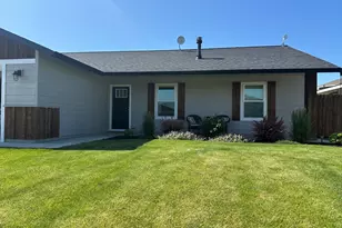 681 NE Begonia St, Madras, OR 97741 - Photo 35