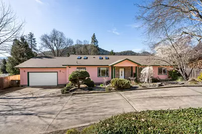 860 Fifth Avenue, Gold Hill, OR 97525 - Photo 7