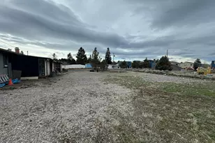 21130 SE Reed Market Rd, Bend, OR 97702 - Photo 7