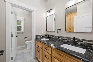 3340 Redwood Hwy, Grants Pass, OR 97527 - Photo 23