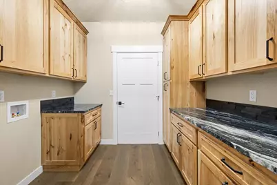 3340 Redwood Highway #601, Grants Pass, OR 97527 - Photo 29