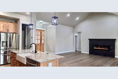 3340 Redwood Highway #601, Grants Pass, OR 97527 - Photo 15