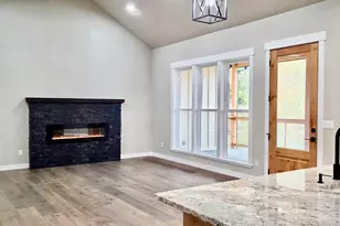 3340 Redwood Hwy, Grants Pass, OR 97527 - Photo 17