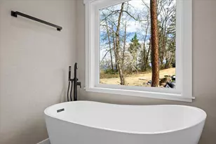 3340 Redwood Hwy, Grants Pass, OR 97527 - Photo 39