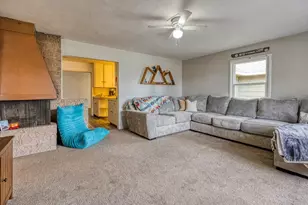 425 W 1st St, Merrill, OR 97633 - Photo 7