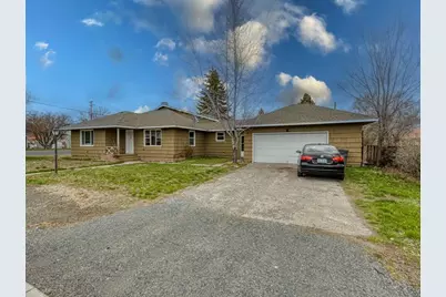 425 W 1st Street, Merrill, OR 97633 - Photo 3