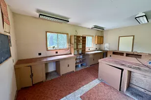 350 Mona Way, Cave Junction, OR 97523 - Photo 17