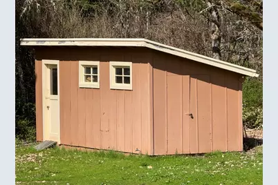 350 Mona Way, Cave Junction, OR 97523 - Photo 19