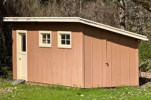 350 Mona Way, Cave Junction, OR 97523 - Photo 19