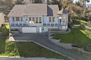 454 Elm St, Phoenix, OR 97535 - Photo 41