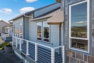 454 Elm St, Phoenix, OR 97535 - Photo 37