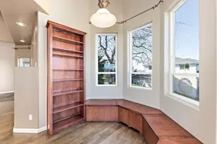 454 Elm St, Phoenix, OR 97535 - Photo 9