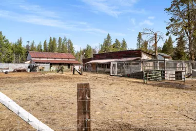 1052 S Airport Drive, Crescent, OR 97733 - Photo 35