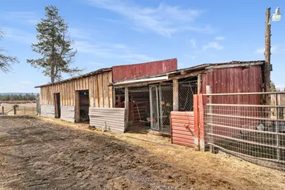 1052 S Airport Drive, Crescent, OR 97733 - Photo 31