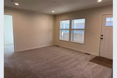 1512 Agape Way, Grants Pass, OR 97527 - Photo 3