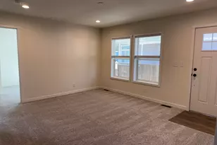 1512 Agape Way, Grants Pass, OR 97527 - Photo 3