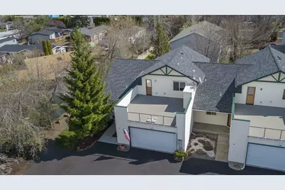 438 NW 19th Street #19, Redmond, OR 97756 - Photo 3