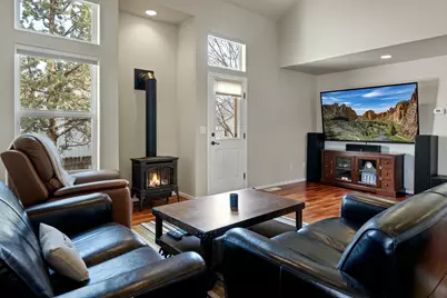 438 NW 19th Street #19, Redmond, OR 97756 - Photo 1