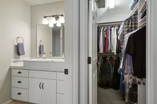 438 NW 19th St, Redmond, OR 97756 - Photo 15