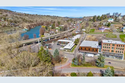 11 Main Street, Klamath Falls, OR 97601 - Photo 5