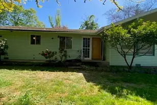 333 W Park St, Grants Pass, OR 97527 - Photo 51