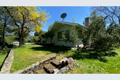 333 W Park Street, Grants Pass, OR 97527 - Photo 49