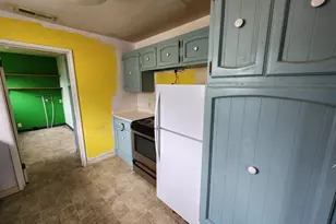 814 W 2nd St, Medford, OR 97501 - Photo 5