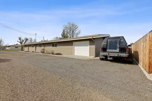 76 SE Hoff Ln, Madras, OR 97741 - Photo 21