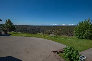 17945 Mountain View Rd, Sisters, OR 97759 - Photo 43