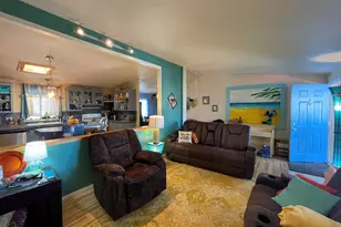 633 E Archwood Dr, Eagle Point, OR 97524 - Photo 7