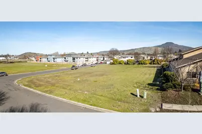 1924 Sky Park Drive, Medford, OR 97504 - Photo 5