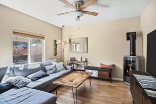 139 NW Broadway St, Bend, OR 97703 - Photo 9