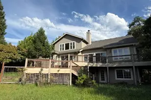 460 Sunshine Cir, Ashland, OR 97520 - Photo 3