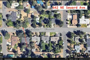 642 NE Seward Ave, Bend, OR 97701 - Photo 1