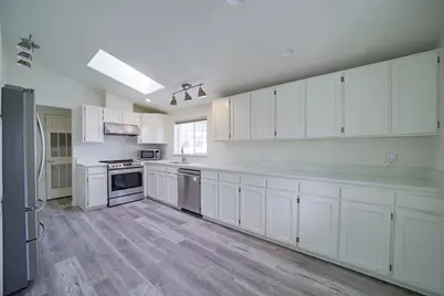 188 N Wheeler Loop #28, Sisters, OR 97759 - Photo 9