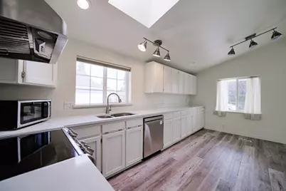 188 N Wheeler Loop #28, Sisters, OR 97759 - Photo 11