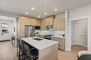 61147 NE Cobalt St, Bend, OR 97701 - Photo 3